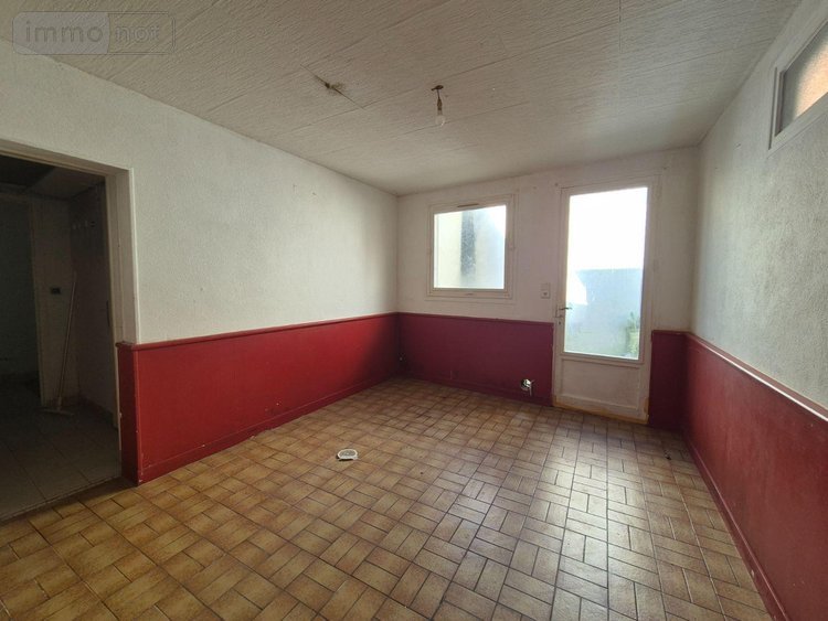 Immeuble a vendre Tessy-Bocage 50420 Manche 197 m2  89250 euros