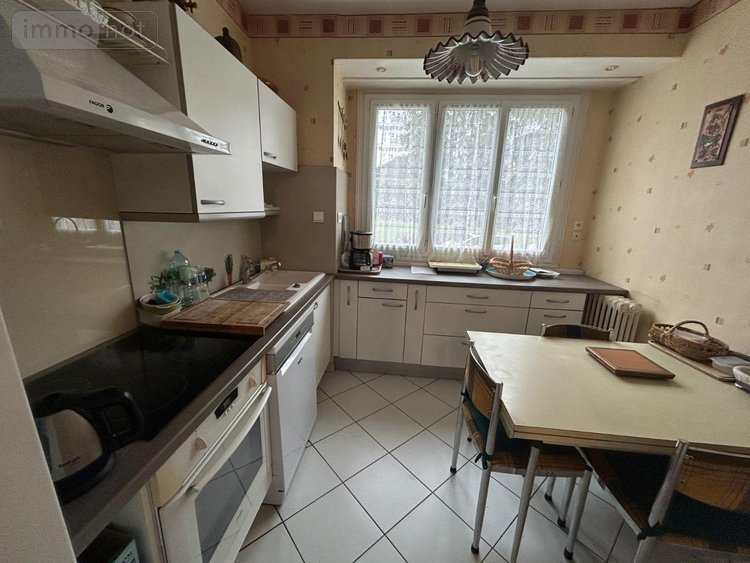 Appartement a vendre Avrillé 49240 Maine-et-Loire 93 m2 4 pièces 232980 euros