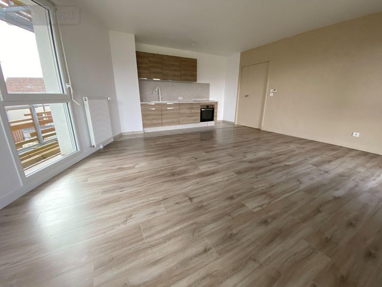 Appartement a vendre Chartres 28000 Eure-et-Loir 64 m2 3 pièces 155700 euros