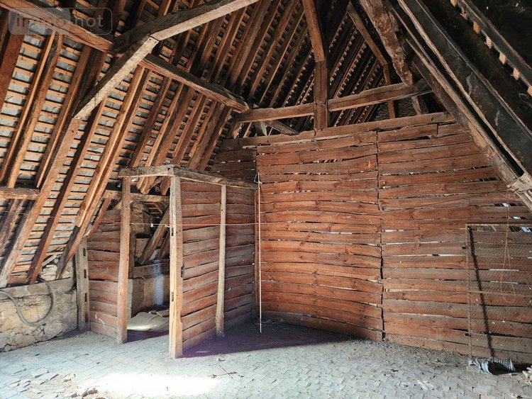 Immeuble a vendre La Flèche 72200 Sarthe 168 m2  180200 euros