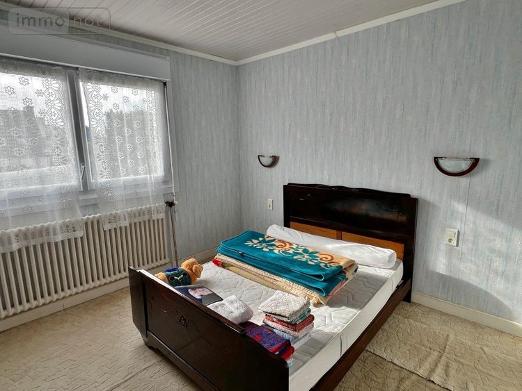 Maison a vendre Scaër 29390 Finistère 179 m2 11 pièces 178080 euros