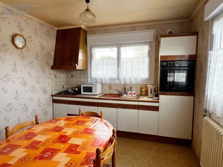 Maison a vendre Scaër 29390 Finistère 179 m2 11 pièces 178080 euros