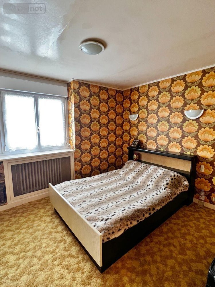 Maison a vendre Scaër 29390 Finistère 179 m2 11 pièces 178080 euros