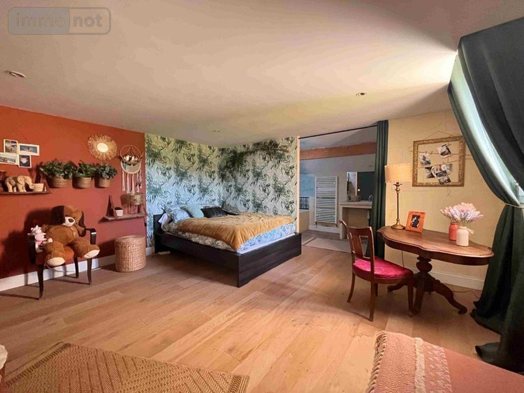 propriete a vendre Saint-Martin-de-Sescas 33490 Gironde 1022 m2 22 pièces 800000 euros