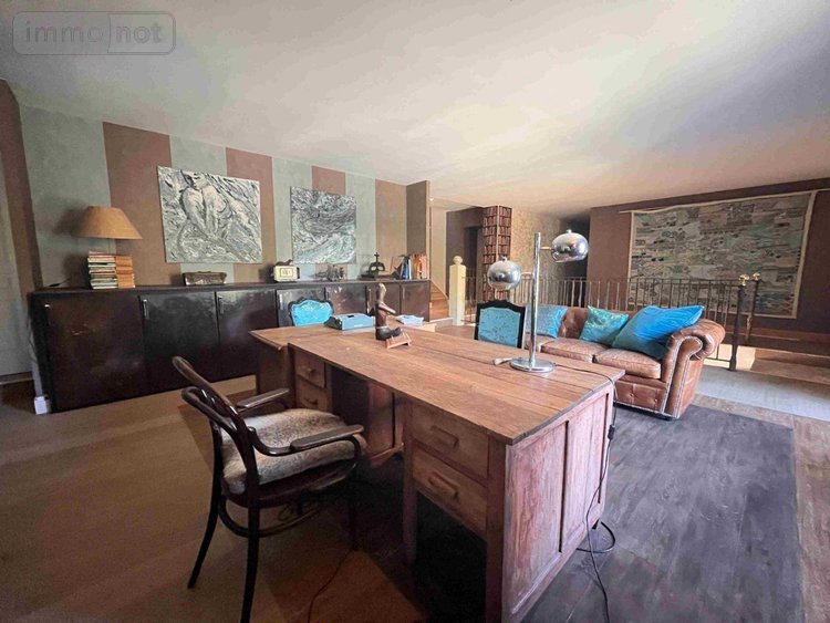 propriete a vendre Saint-Martin-de-Sescas 33490 Gironde 1022 m2 22 pièces 800000 euros
