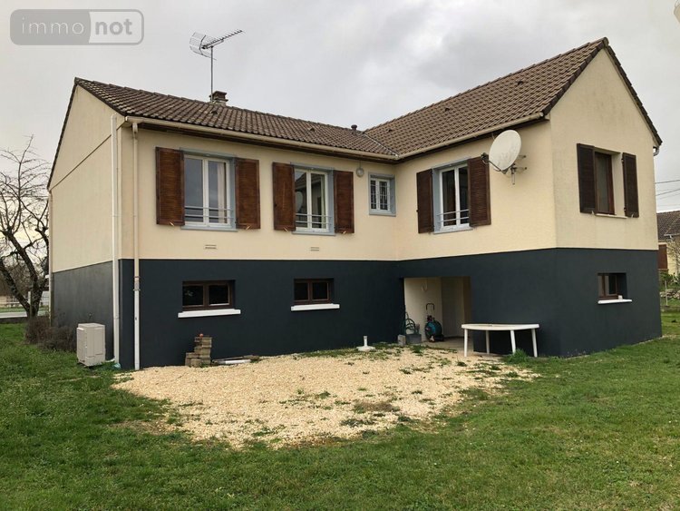 Maison a vendre Saint-Ambroix 18290 Cher 97 m2 5 pièces 158100 euros