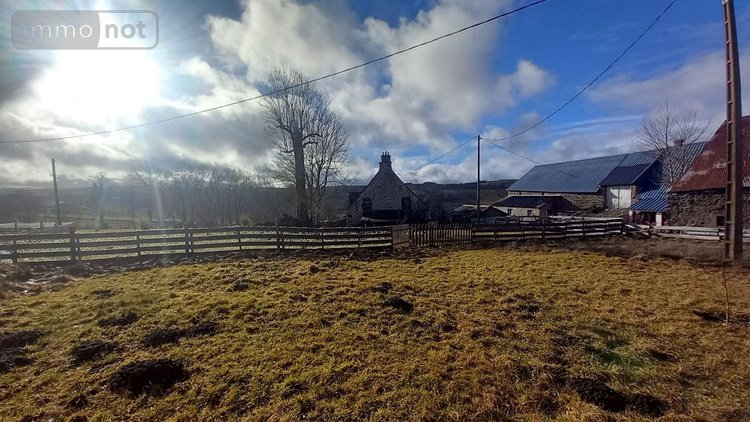 propriete a vendre Saint-Saturnin 15190 Cantal 126 m2  232000 euros