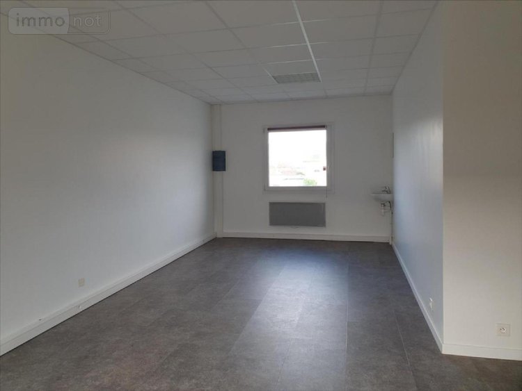 Location immeuble de rapport Mardeuil 51530 Marne 93 m2  700 euros