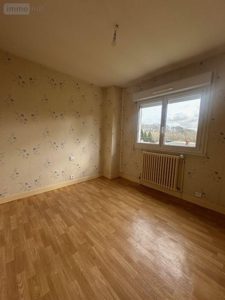 Location maison Ussel 19200 Corrèze 100 m2 4 pièces 670 euros