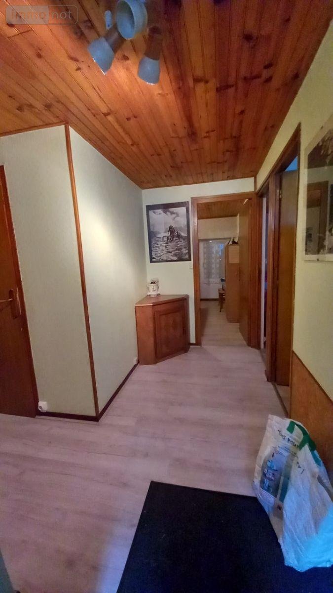 Maison a vendre Neussargues en Pinatelle 15170 Cantal 99 m2  95800 euros