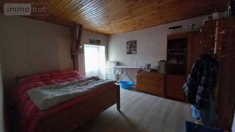 Maison a vendre Neussargues en Pinatelle 15170 Cantal 99 m2  95800 euros