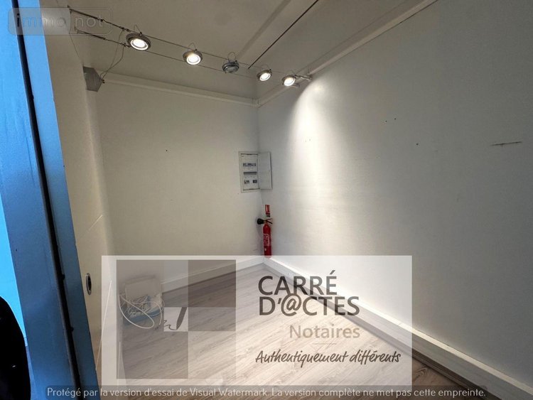 Fonds et murs commerciaux a vendre Caveirac 30820 Gard 75 m2  189000 euros