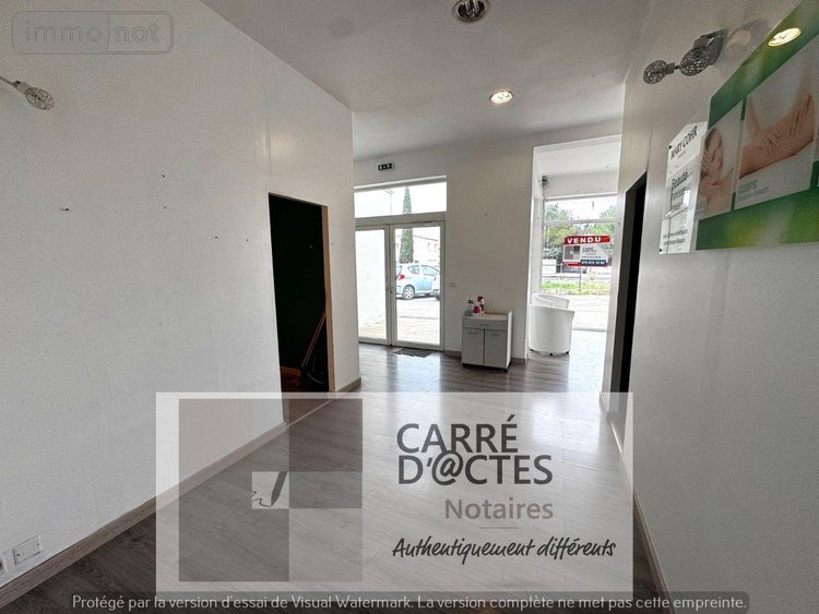 Fonds et murs commerciaux a vendre Caveirac 30820 Gard 75 m2  189000 euros