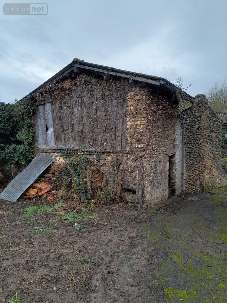 Maison a vendre Moncontour 86330 Vienne 140 m2 12 pièces 99750 euros