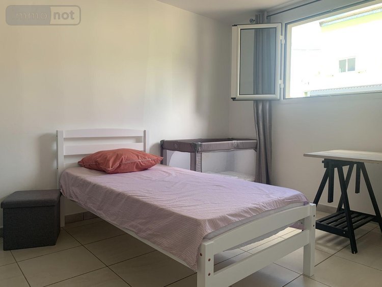 Location maison La-Riviere 97421 Réunion 89 m2 4 pièces 1021 euros