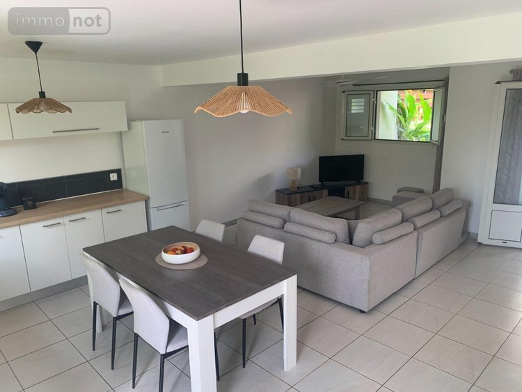 Location maison La-Riviere 97421 Réunion 89 m2 4 pièces 1021 euros