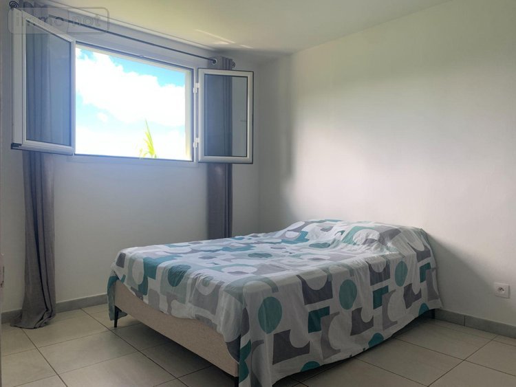 Location maison La-Riviere 97421 Réunion 89 m2 4 pièces 1021 euros