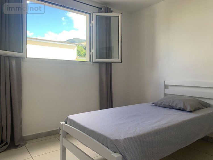 Location maison La-Riviere 97421 Réunion 89 m2 4 pièces 1021 euros