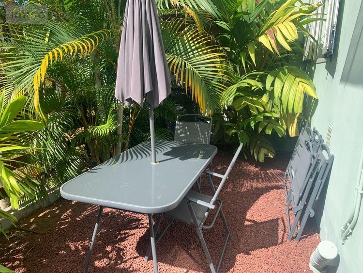Location maison La-Riviere 97421 Réunion 89 m2 4 pièces 1021 euros