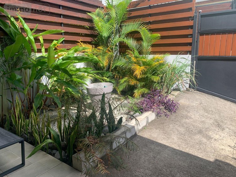 Location maison La-Riviere 97421 Réunion 89 m2 4 pièces 1021 euros