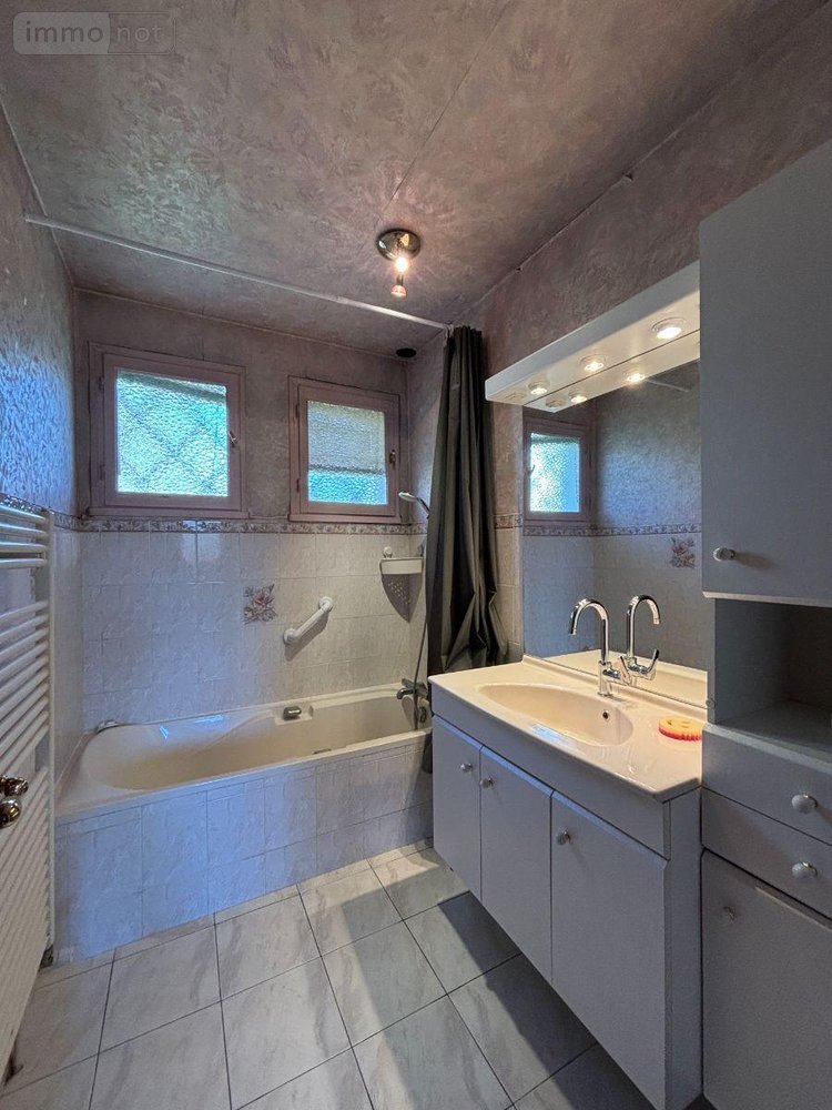 Maison a vendre Montmorot 39570 Jura 134 m2 5 pièces 190000 euros