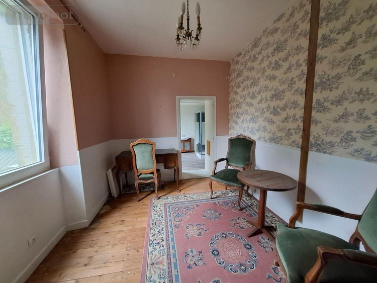 Maison a vendre Rostrenen 22110 Côtes-d'Armor 160 m2 9 pièces 294000 euros