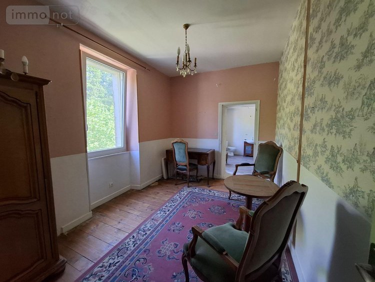 Maison a vendre Rostrenen 22110 Côtes-d'Armor 160 m2 9 pièces 283500 euros