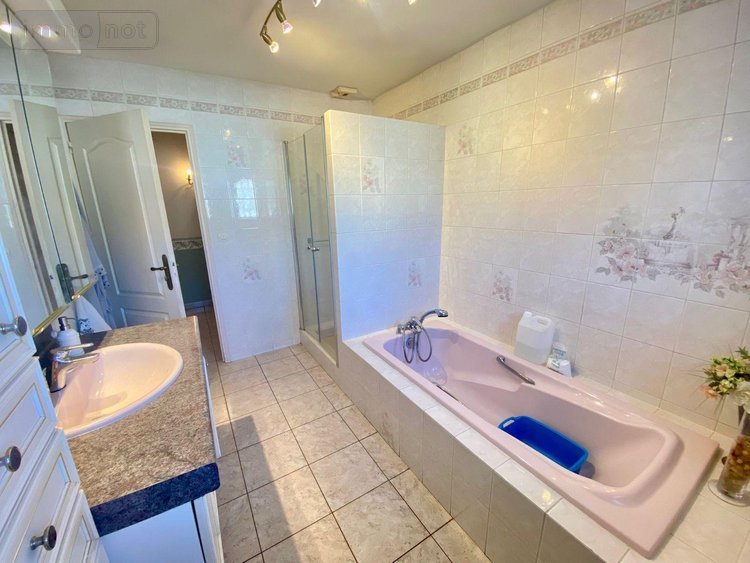 Maison a vendre Arnage 72230 Sarthe 110 m2  231000 euros