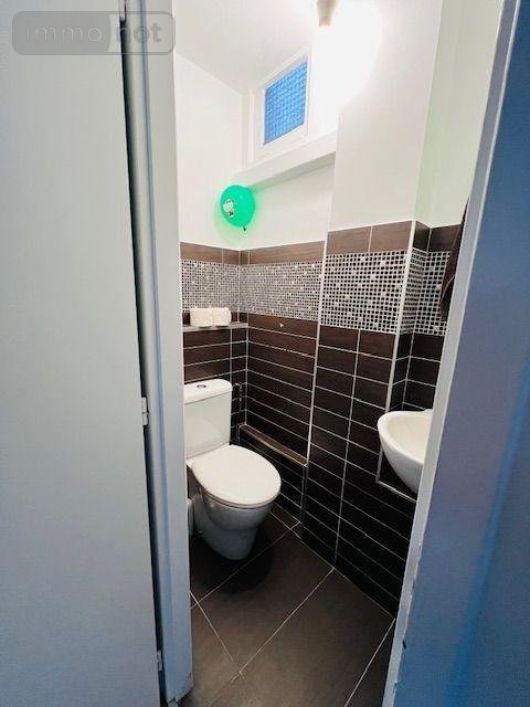 Fonds et murs commerciaux a vendre Chambéry 73000 Savoie 60 m2  30000 euros