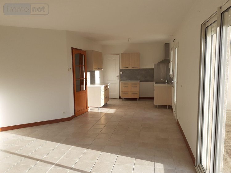 Location maison Cornillé 35500 Ille-et-Vilaine 137 m2 7 pièces 915 euros