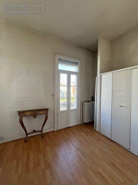 Fonds et murs commerciaux a vendre Eysines 33320 Gironde 450 m2  840000 euros