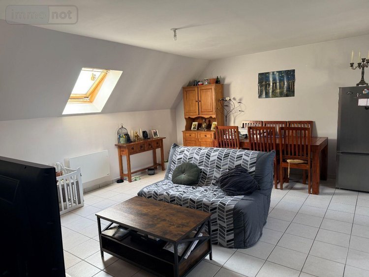 Appartement a vendre Pierrefonds 60350 Oise 63 m2  143000 euros