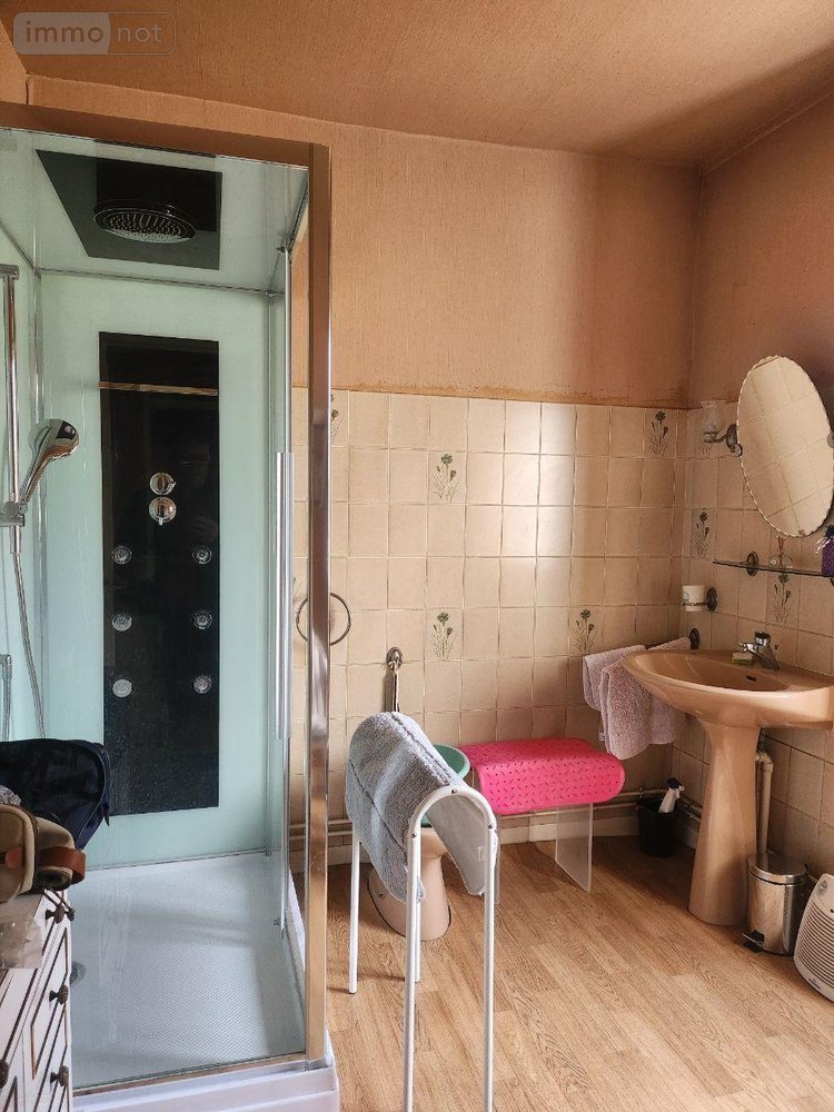 Maison a vendre Ourouer-les-Bourdelins 18350 Cher 218 m2 6 pièces 128040 euros