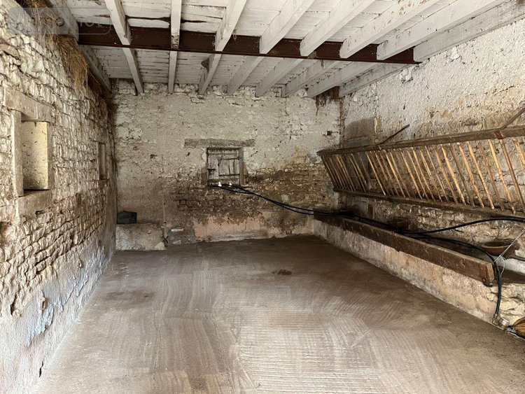 Maison a vendre Challement 58420 Nièvre 81 m2 3 pièces 74400 euros