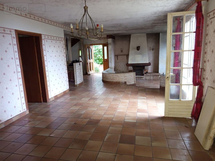 Maison a vendre Kerlaz 29100 Finistère 157 m2 6 pièces 272480 euros