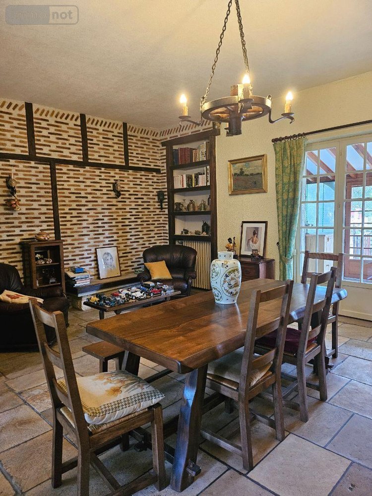 Maison a vendre La Celle 18200 Cher 229 m2 6 pièces 169720 euros