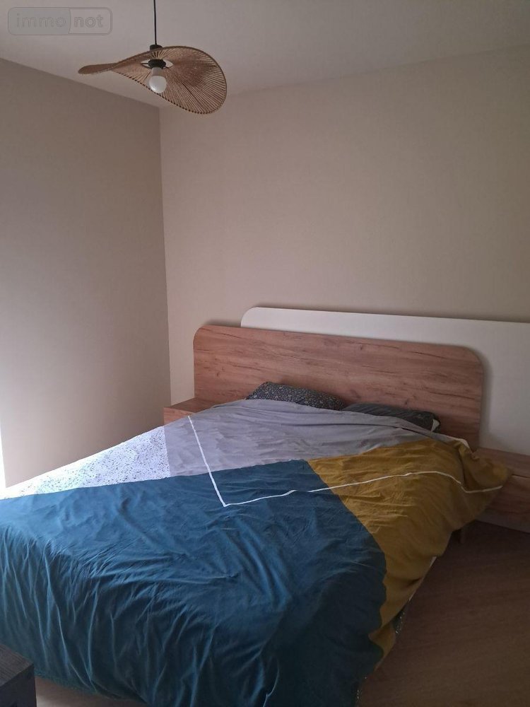 Location maison Châteaubourg 35220 Ille-et-Vilaine 156 m2 7 pièces 1250 euros