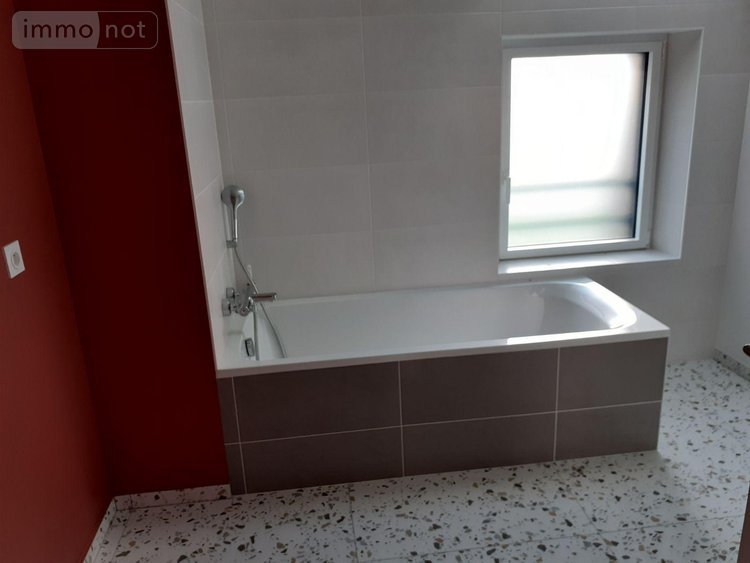 Location maison Châteaubourg 35220 Ille-et-Vilaine 156 m2 7 pièces 1250 euros