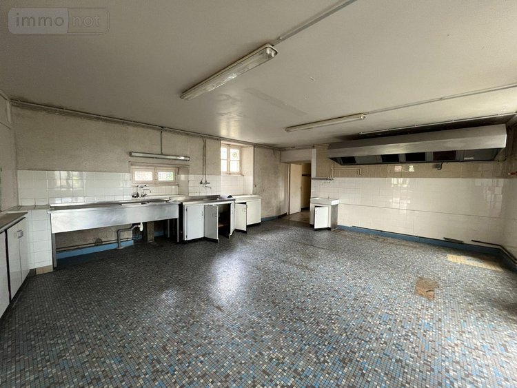 propriete a vendre Saint-James 50240 Manche 2260 m2 65 pièces 1050000 euros