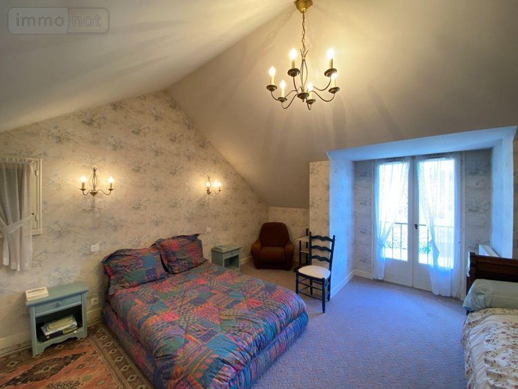 Maison a vendre Arpajon-sur-Cère 15130 Cantal 212 m2 8 pièces 339000 euros