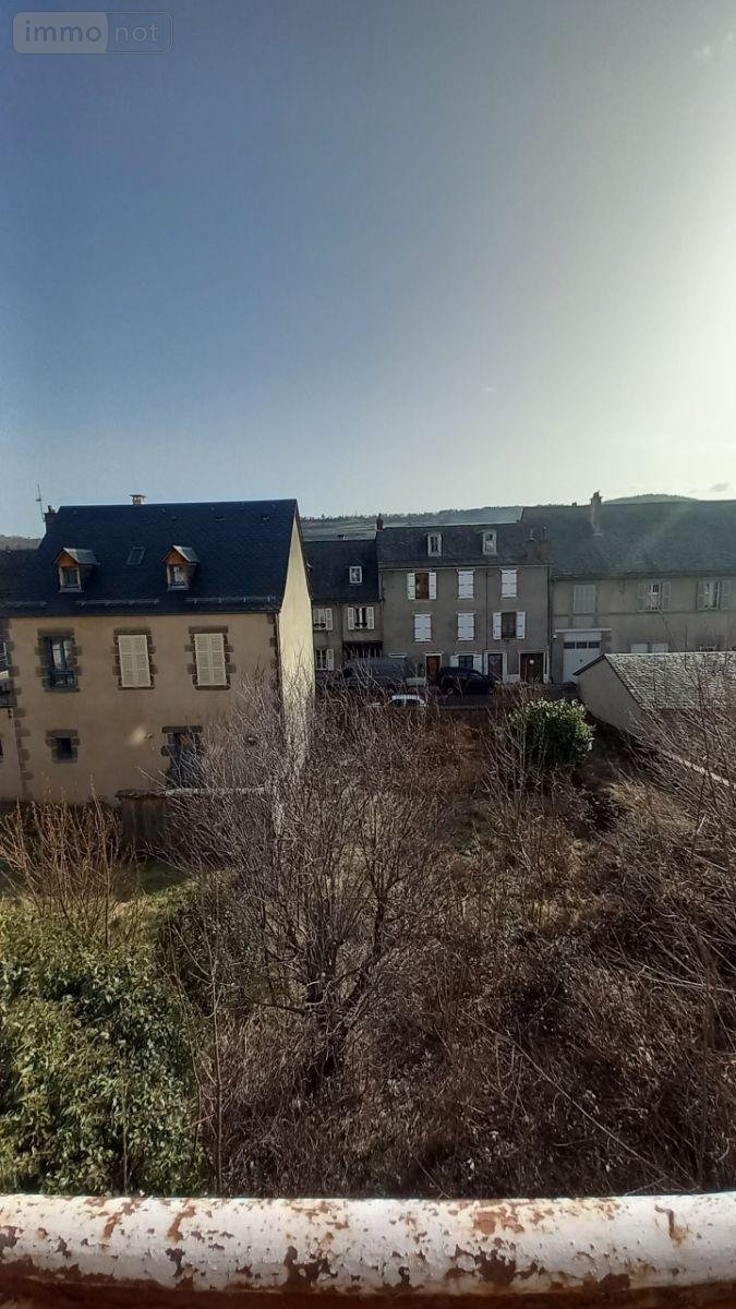 Immeuble a vendre Murat 15300 Cantal  106000 euros