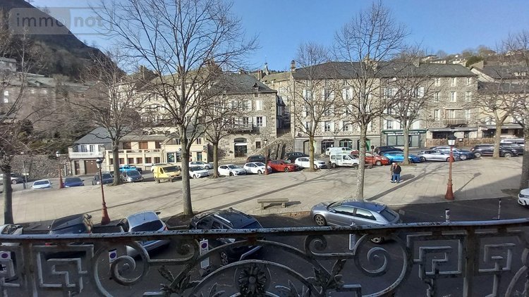 Immeuble a vendre Murat 15300 Cantal  106000 euros