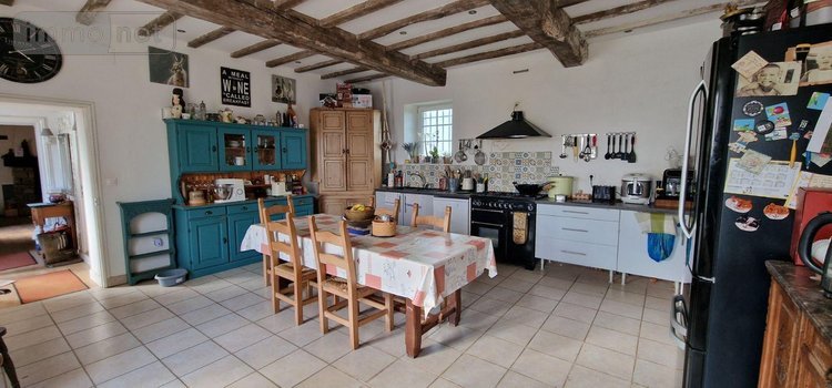 propriete a vendre Sainte-Gemme 79330 Deux-Sèvres 286 m2 8 pièces 299000 euros
