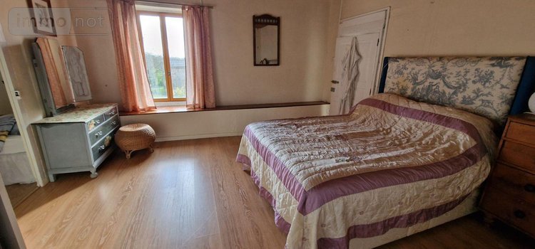 propriete a vendre Sainte-Gemme 79330 Deux-Sèvres 286 m2 8 pièces 299000 euros