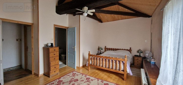 propriete a vendre Sainte-Gemme 79330 Deux-Sèvres 286 m2 8 pièces 299000 euros