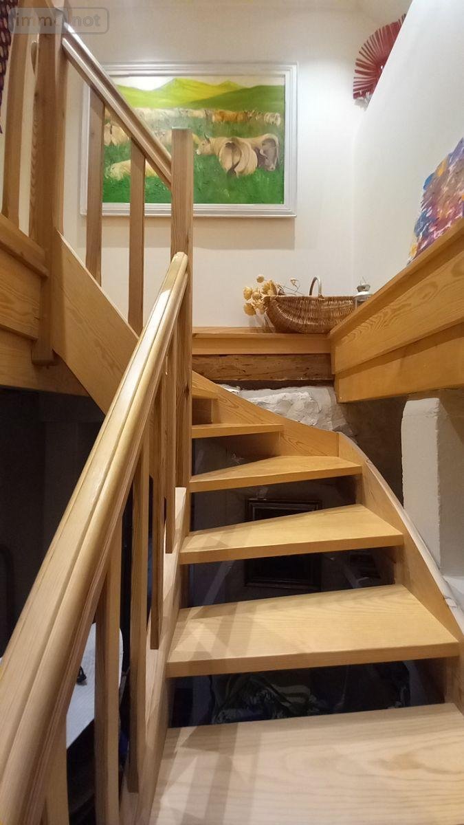 Maison a vendre Vèze 15160 Cantal 188 m2  195000 euros