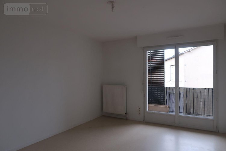 Location appartement Pleumeleuc 35137 Ille-et-Vilaine 58 m2 3 pièces 608 euros