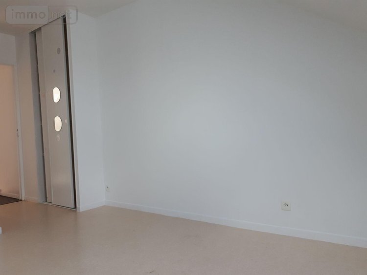 Location appartement Pleumeleuc 35137 Ille-et-Vilaine 58 m2 3 pièces 608 euros
