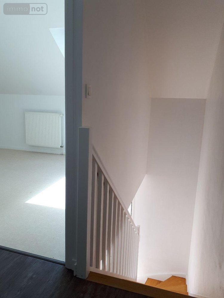 Location appartement Pleumeleuc 35137 Ille-et-Vilaine 58 m2 3 pièces 608 euros