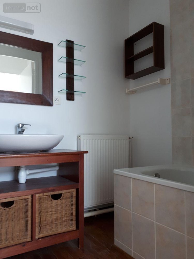 Location appartement Pleumeleuc 35137 Ille-et-Vilaine 58 m2 3 pièces 608 euros